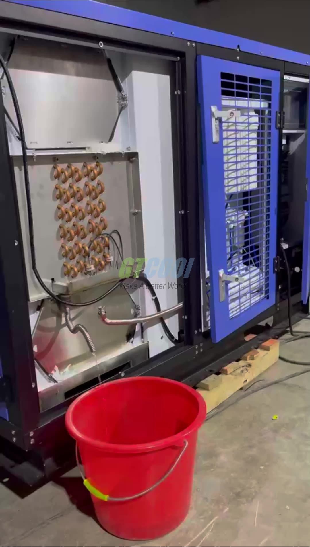 2000 Liter High Efficiency Solar Powered Atmospheric Water Generator