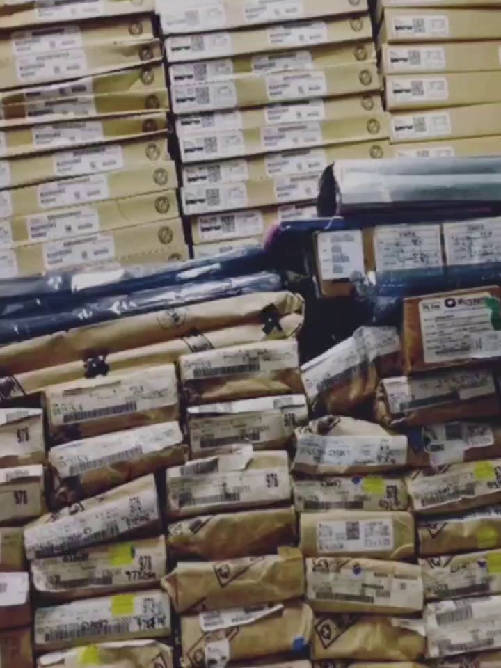 2.8块买个SHARP原装光耦。本成这我算疯了！