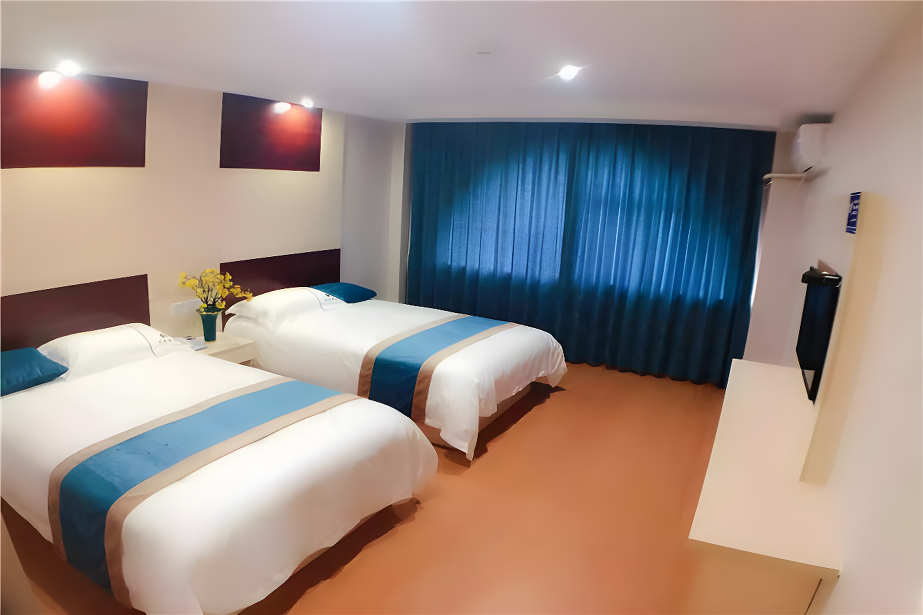 亚菲酒店(火车南站店)