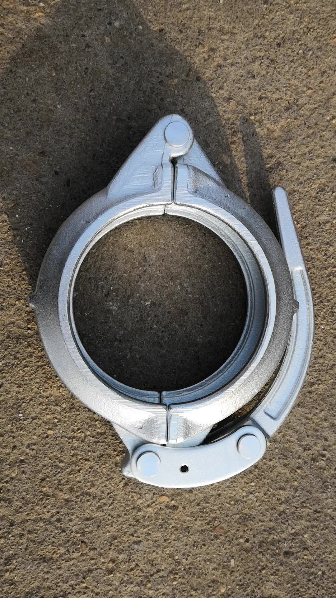 Concrete pump hose clamps corner shelf rack