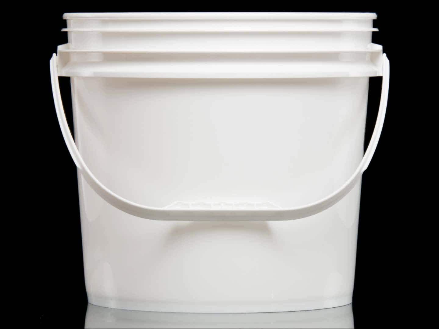 15 To 17 Liter Litre Plastic Buckets With Lids 0430 Buy Disinfectant,Plastic Buckets With Lids