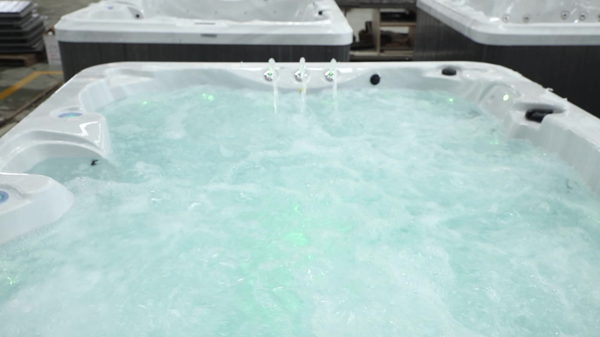 High Quality Whirlpool Baths Outdoor Luxury Usa Acrylic Jet Massage