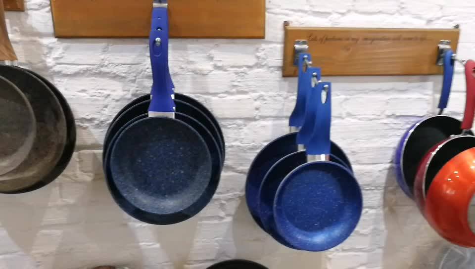 Heat Resistant Colorful Painting Aluminum Home Cooking Pot And Pan Set Ecofriendly Non Stick