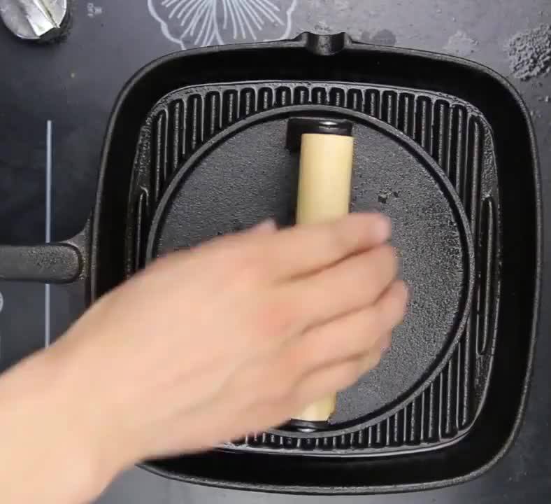 Cast Iron Meat Press Round Grill Press And Steak Weight With Wooden