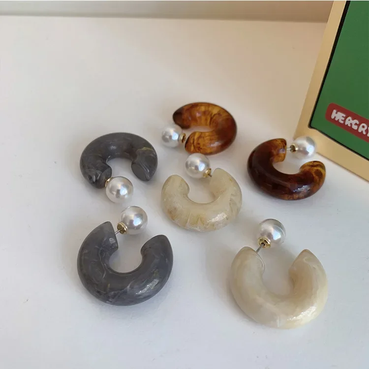925 Silver Needle Resin French Retro C-Shaped Earrings, Elegant and Versatile, Pearl Stud Earrings with Hoops, Unique Earrings for Women