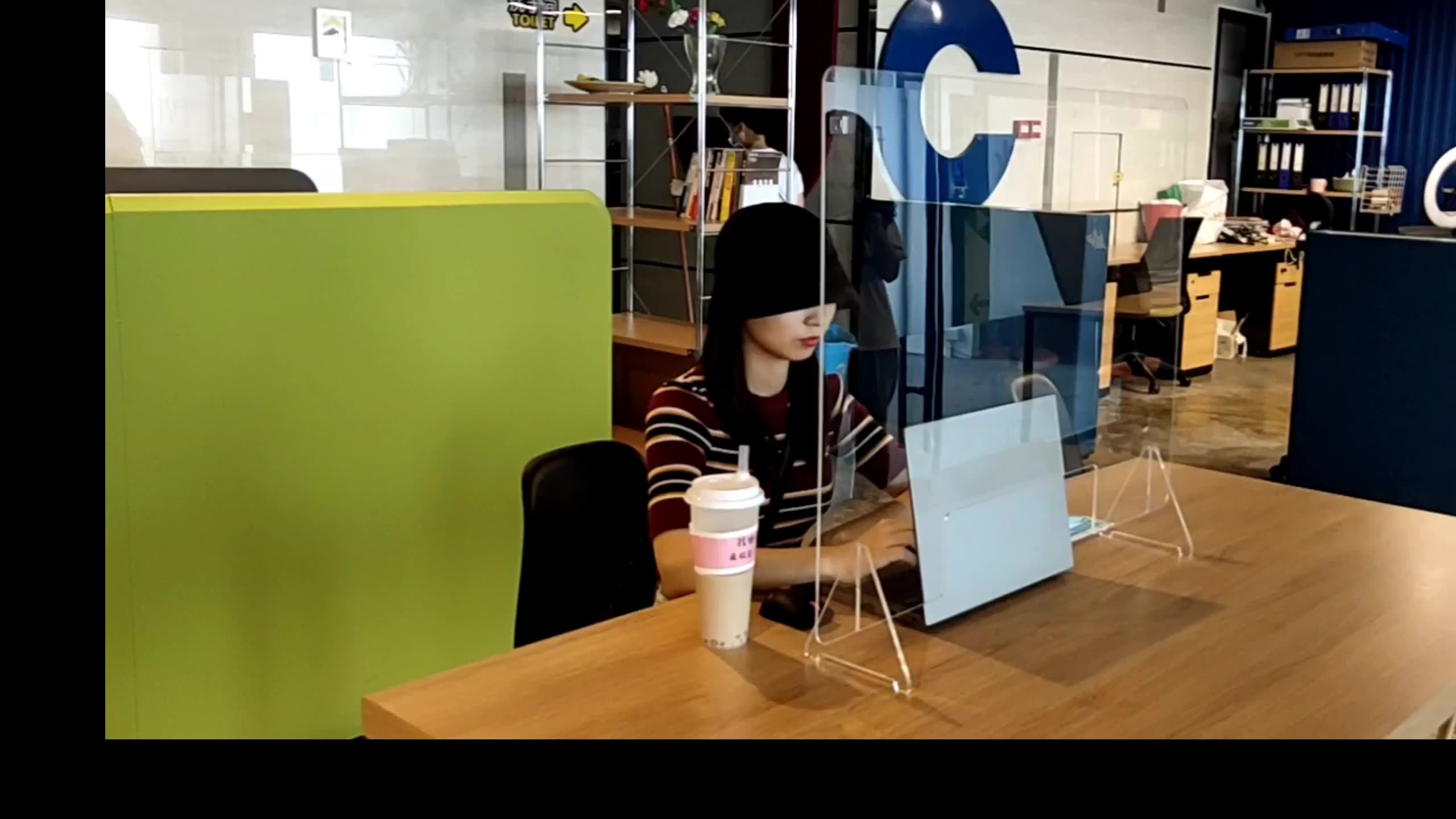 Tmj919 Acrylic Desk Plastic Protective Sneeze Guards Clear Counter