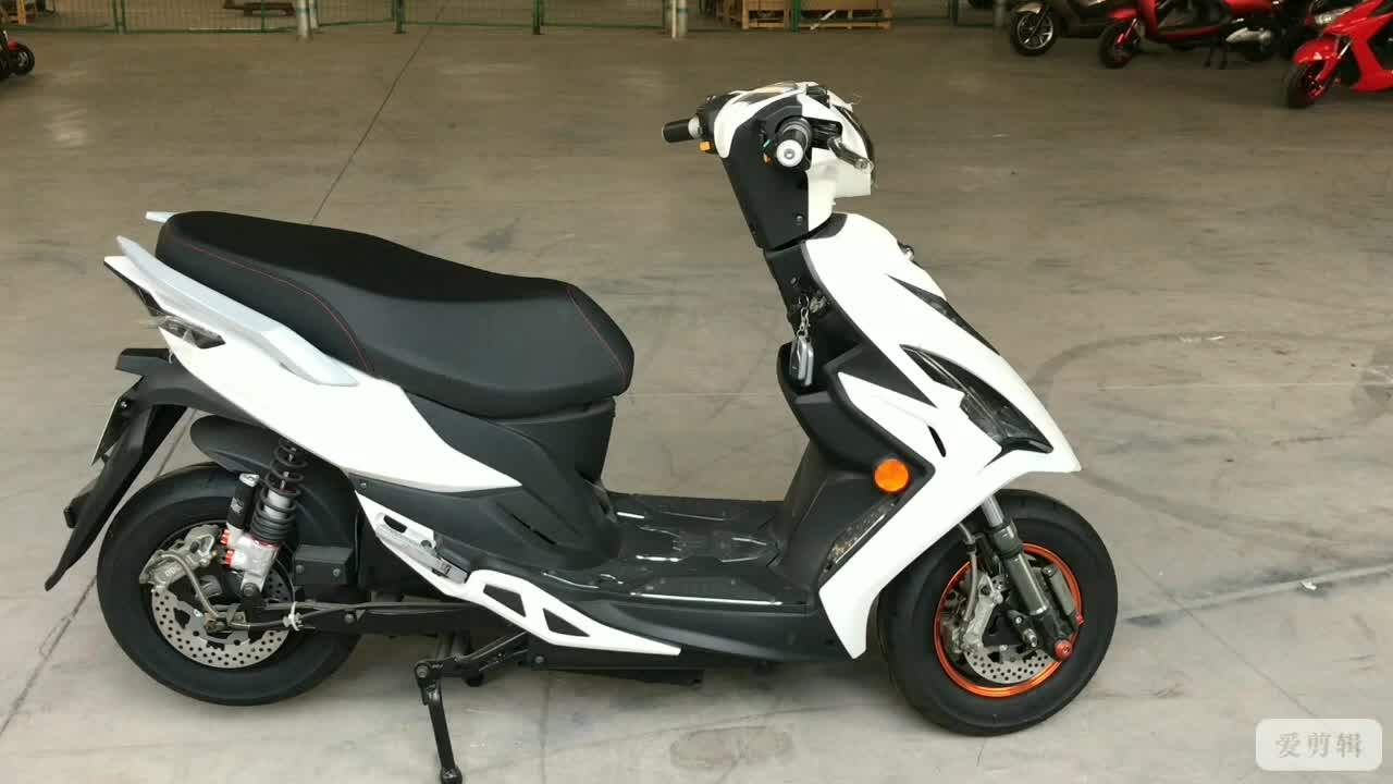 Xiaomi скутер 72v 22a. Скутер 72. Скутер 72. Скутер 72 куб в курской области. Скутер омакс 80 кубов.