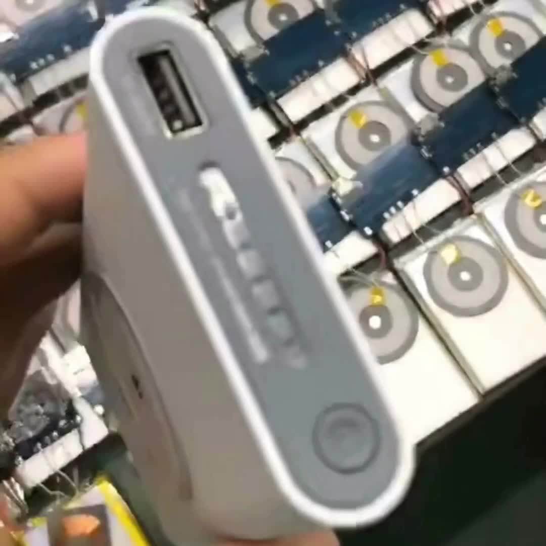 Qi Charging Powerbank Ce Rohs Fcc Portable Charger 20000mah Wireless