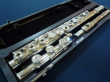  The Japanese official Ze Artelier 2 long flute