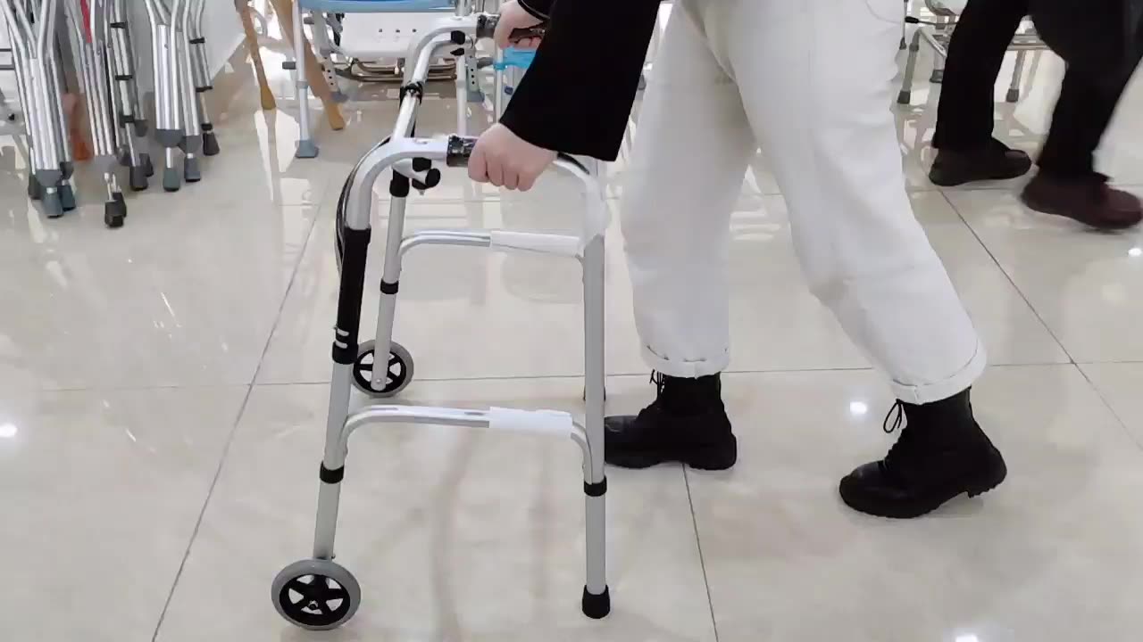 2022 Xy Deaktivieren Sie Alte Menschen Stelzen Gehhilfen Walker Für ...