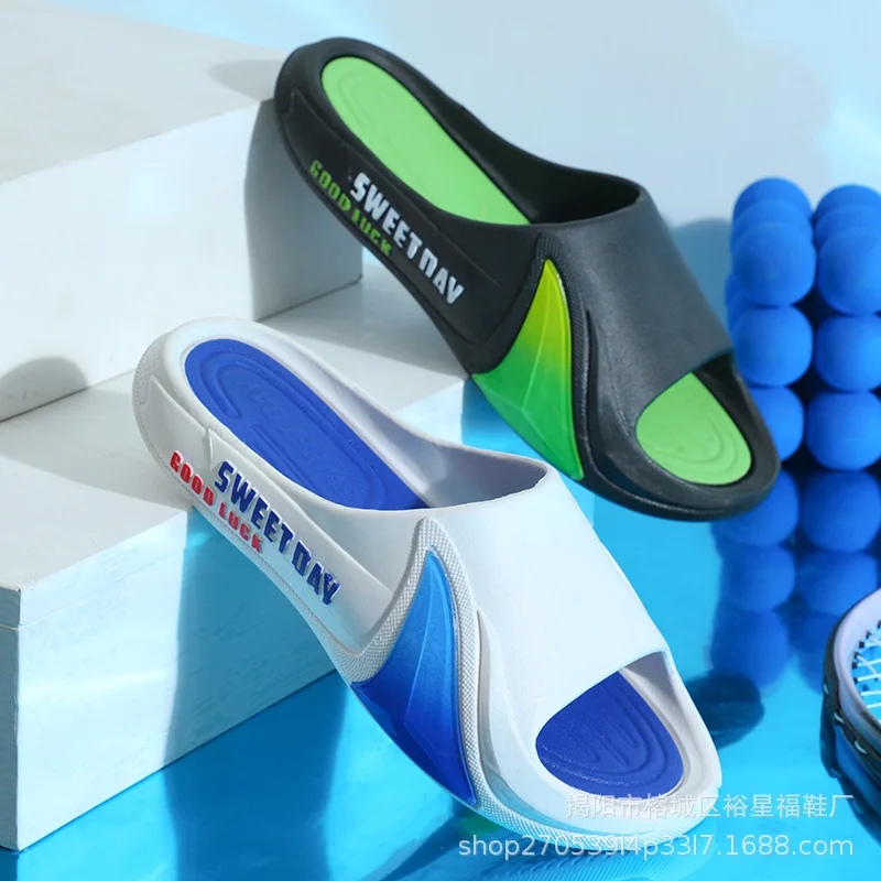 Slippers men's summer outdoor wear home men's online celebrity ins home non-slip indoor men's thick bottom outdoor sandals