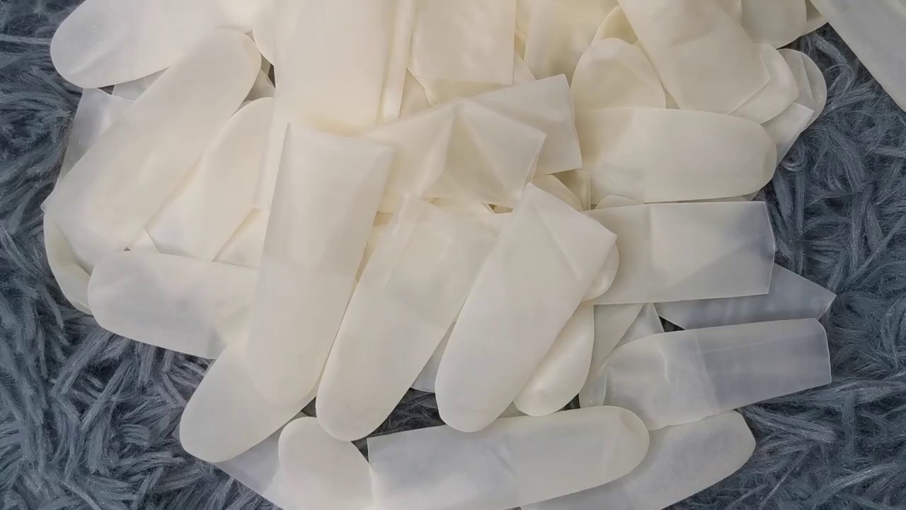 Trong suốt cũi ngón tay siêu mỏng mờ chống trượt chống thấm nước không bám bụi nhà máy làm móng tay thủ công thêu chống khô nứt bảo vệ cũi ngón tay 
