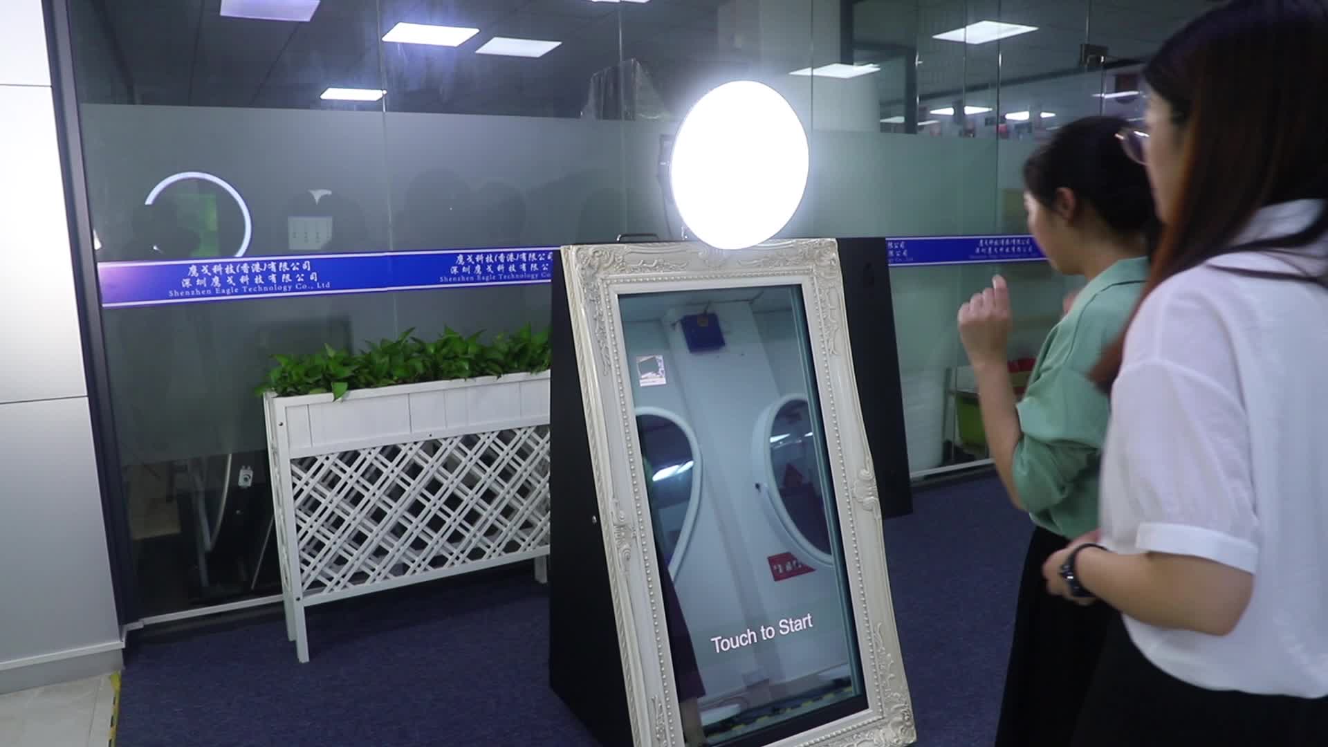 Smart Mirror Touch Screen Photobooth Travel Case,Touch Screen Monitor