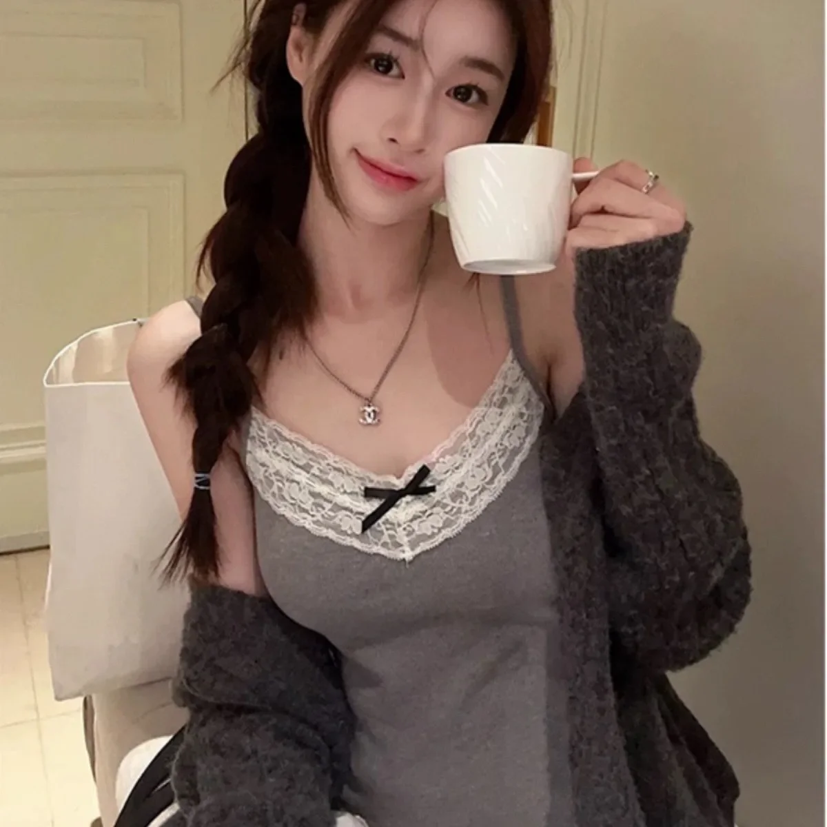 2024 spring and summer new BM style lace side with chest pad suspender V-neck bow vest for women soft glutinous pure and beautiful back