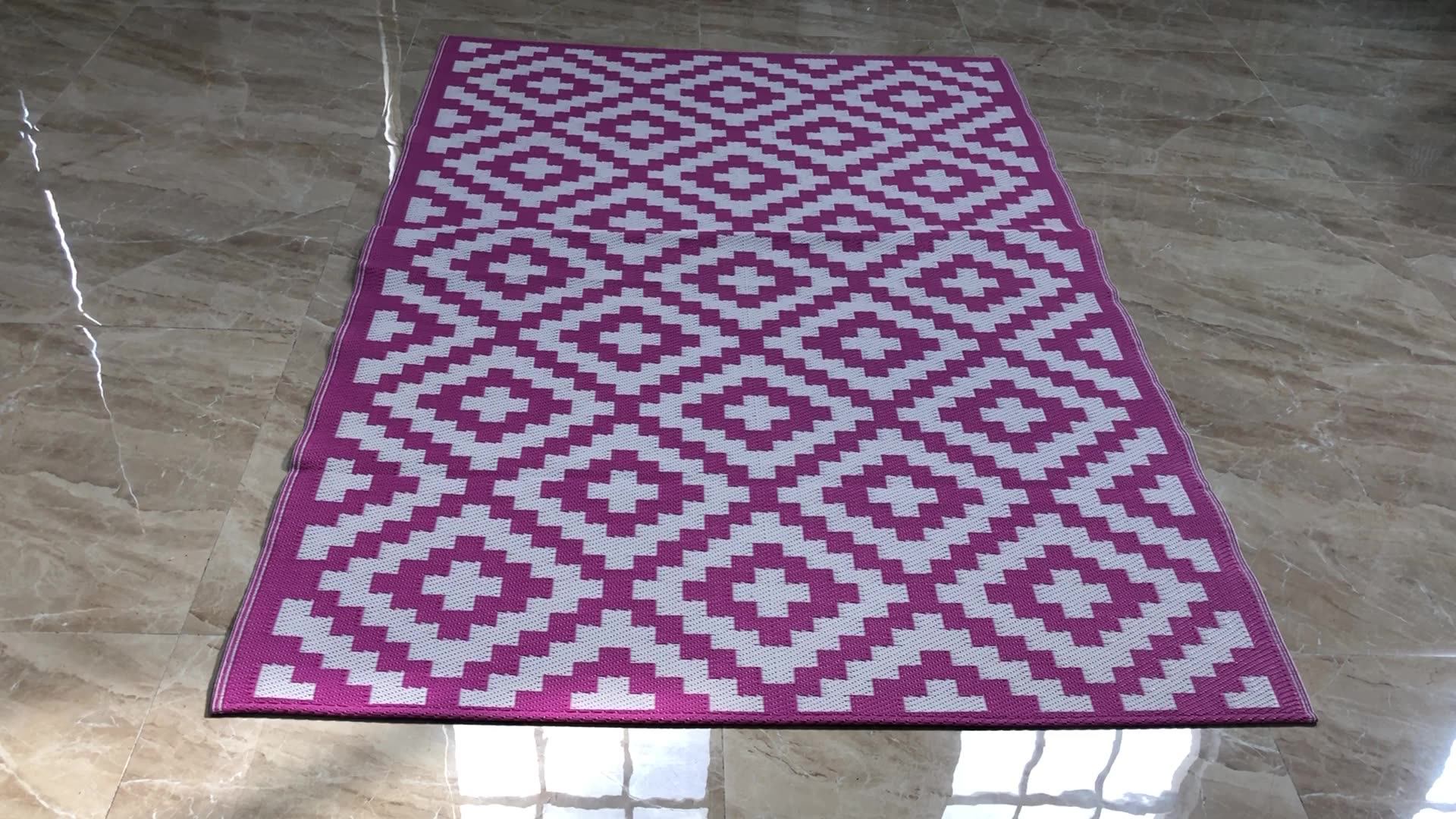 Ecofriendly Outdoor Rug Woven From Straws Make Of Premium Recycled