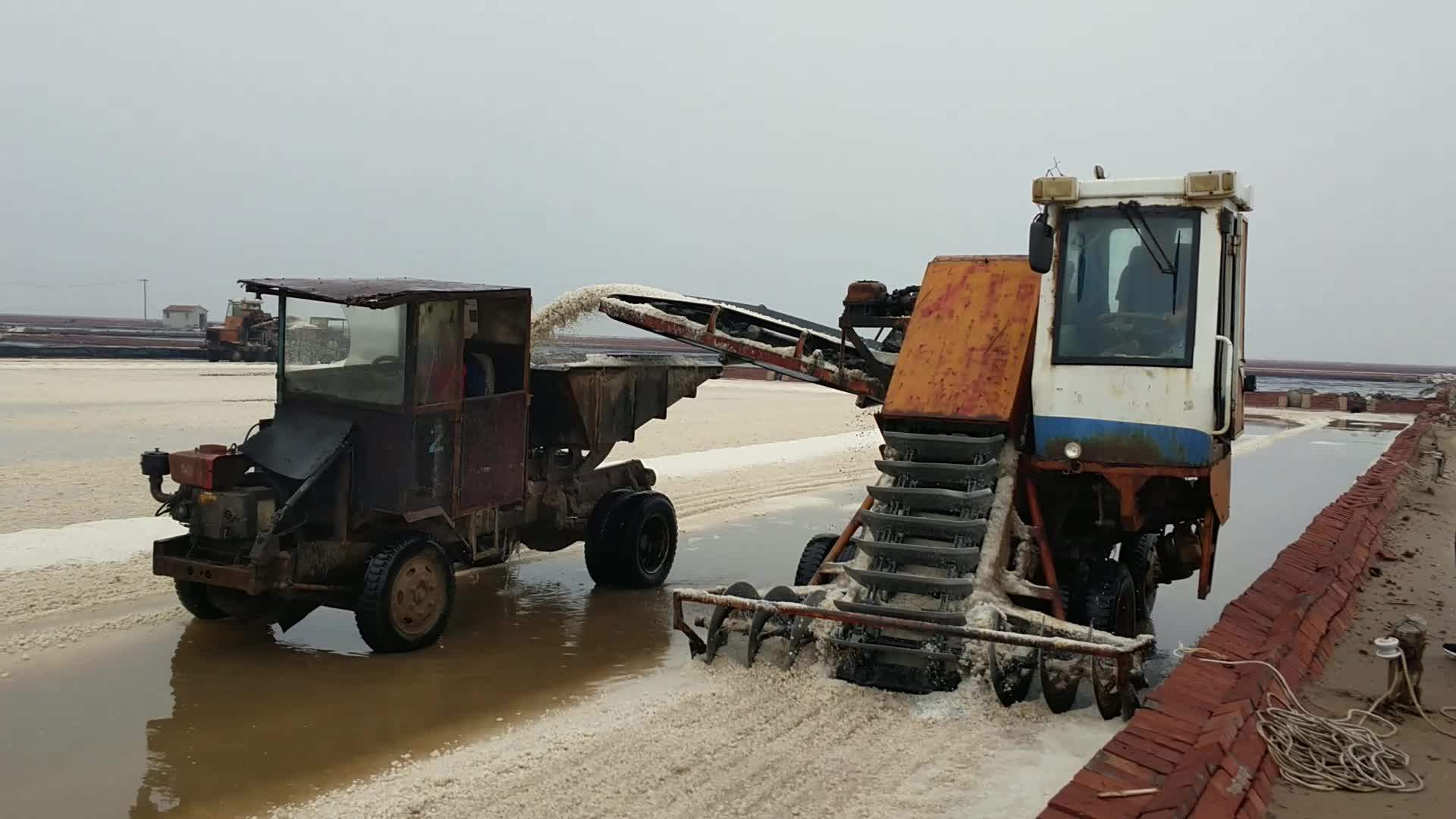 High quality salt harvester / salt harvesting machine for sale, View