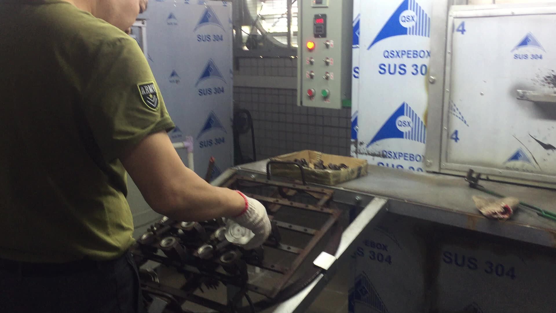 Custom Vinyl Art Toys Manufacturers / Custom Made Designer Vinyl Toy