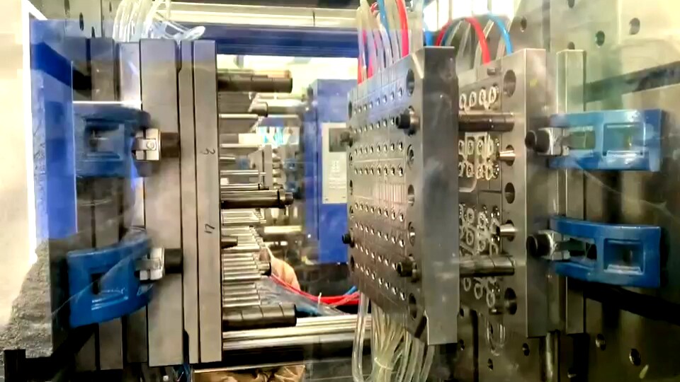 Disposable Plastic Syringe Making Molding Machine Buy Disposable Syringe Molding Machine