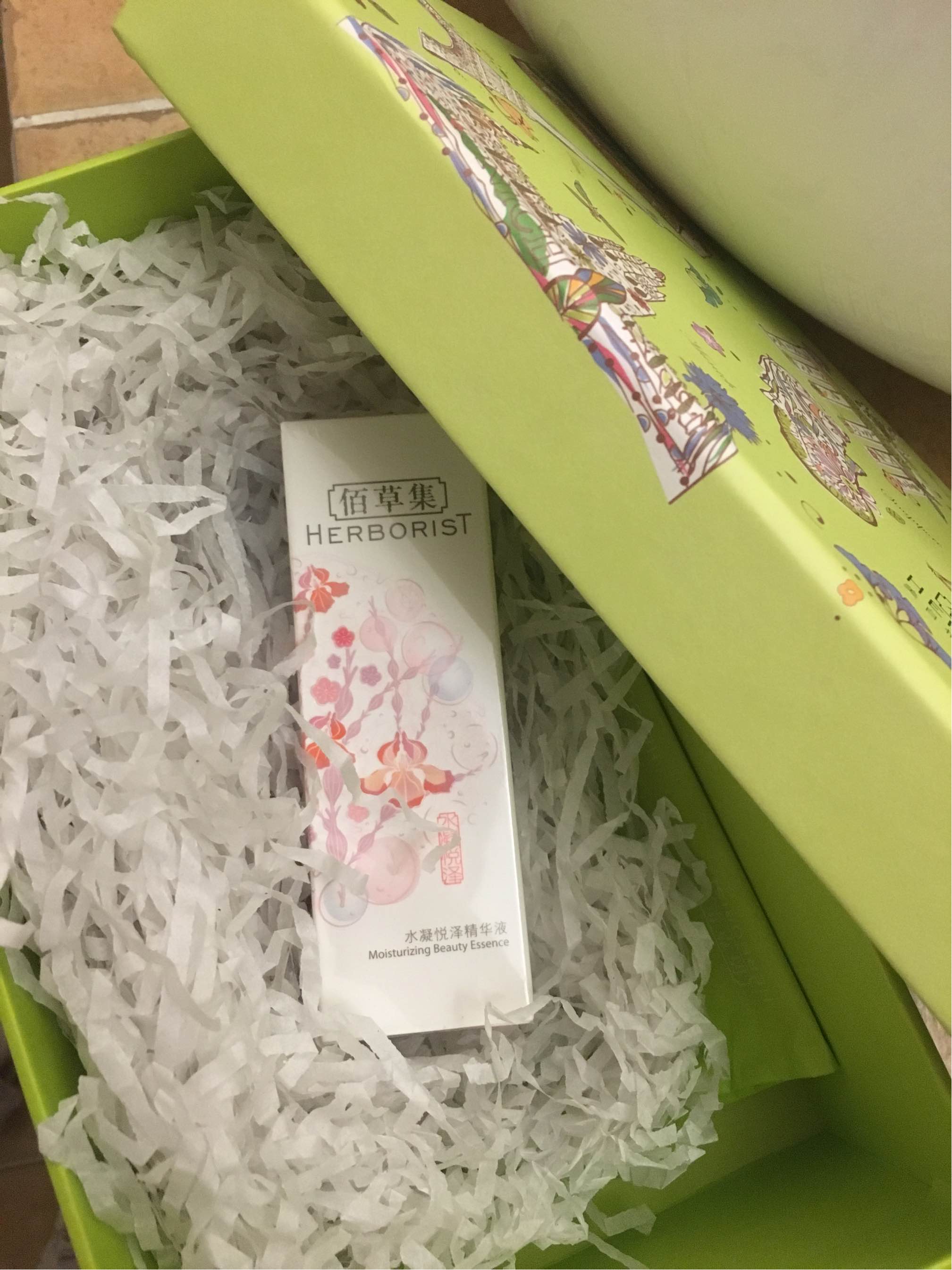 佰草集水凝悦泽精华液