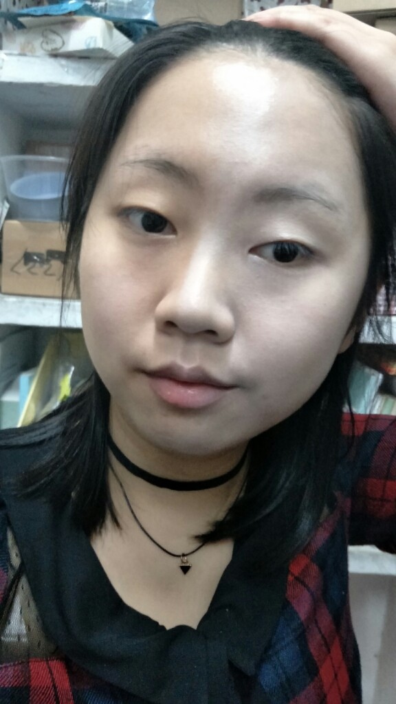 自然堂雪润皙白多重防晒隔离霜