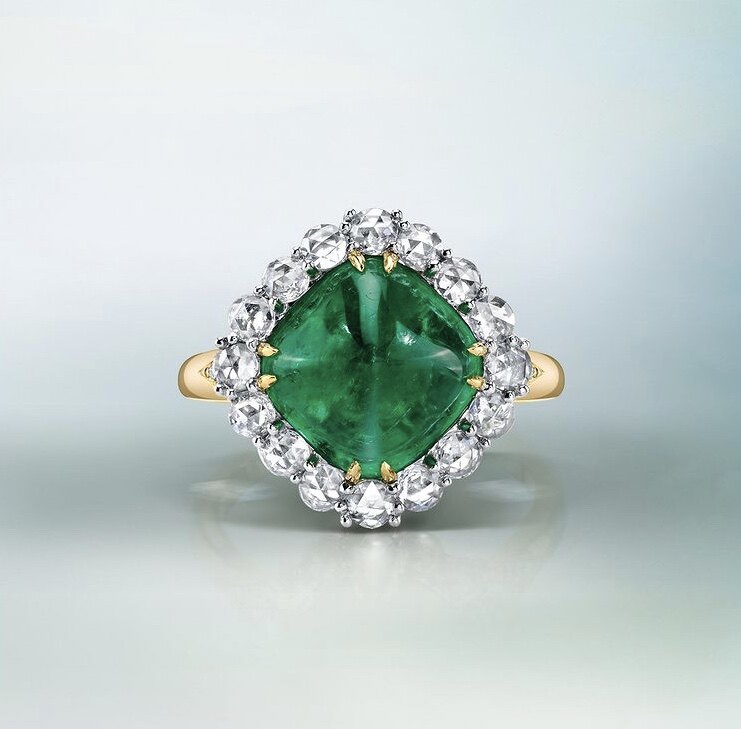 Kaka in the global emerald emerald Colombia Muzuo butterfly effect bright green boutique live stone selection