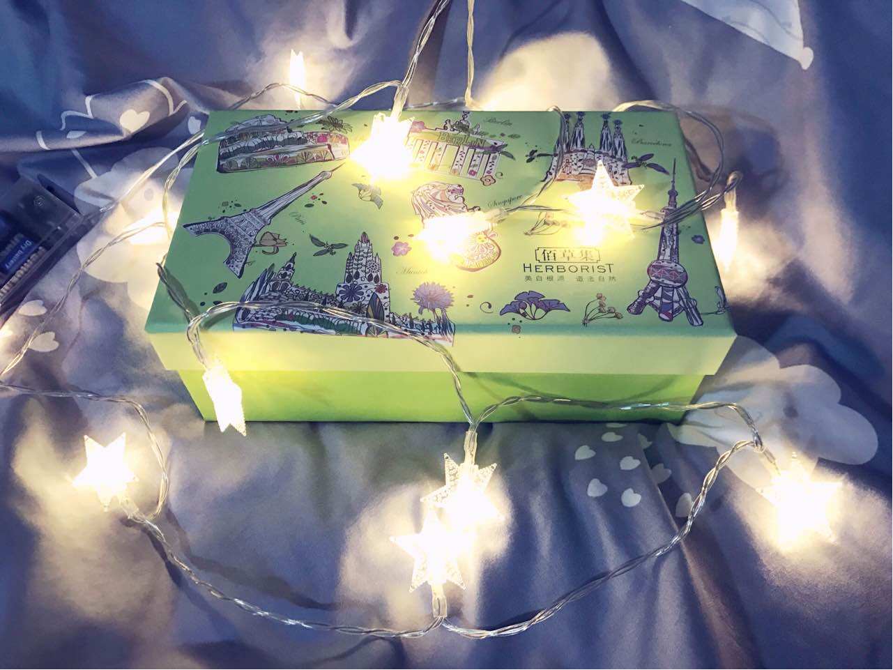 佰草集官网—简约风，干净清爽又补水保湿的精华液！