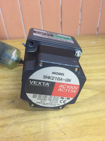 Japan Oriental Motor SMK216A-GN synchronous motor can be equipped with 2GN reducer, disassembled and packaged in stock