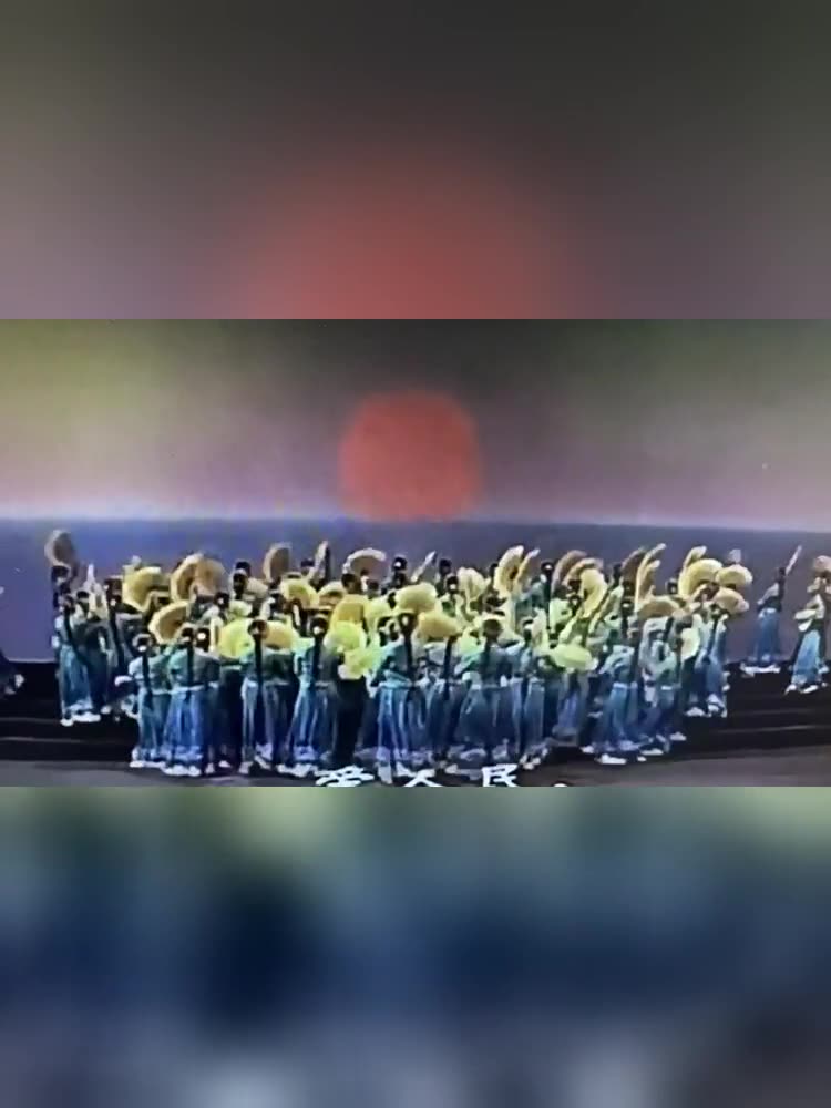 怀旧爆棚。《长征组歌》《东方红》1DVD+3CD经典重现，爷青回必备�！