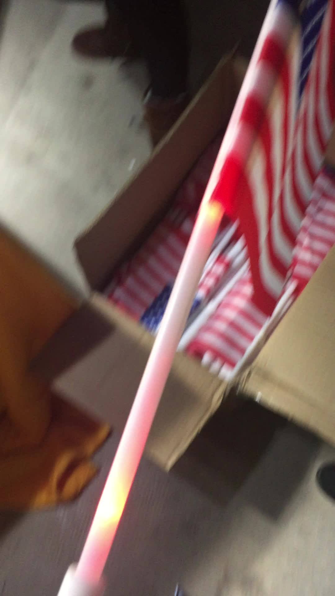 High Resolution Led Luminous Flashing Light Up Us Hand Held Waving 20*