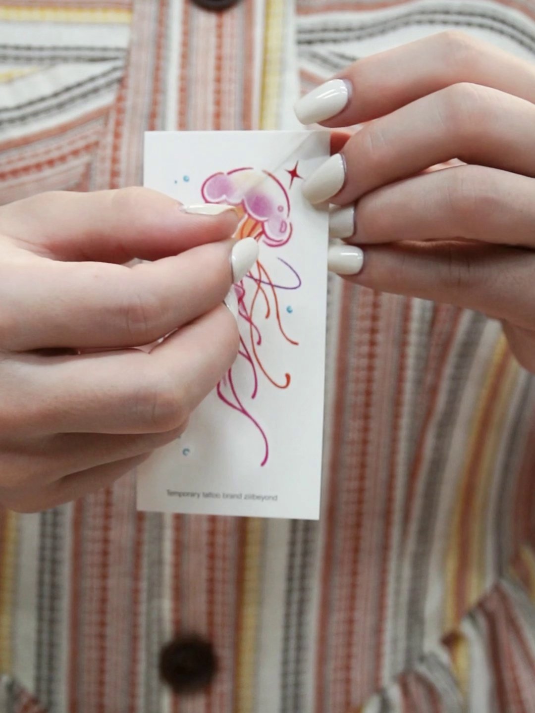 万圣节COS必备！METZ伤口贴纸测评🔥血迹咬痕秒变吸血鬼本鬼🧛🏻\u200d♀️_身体彩妆_淘宝美妆网, image size:1080x1440