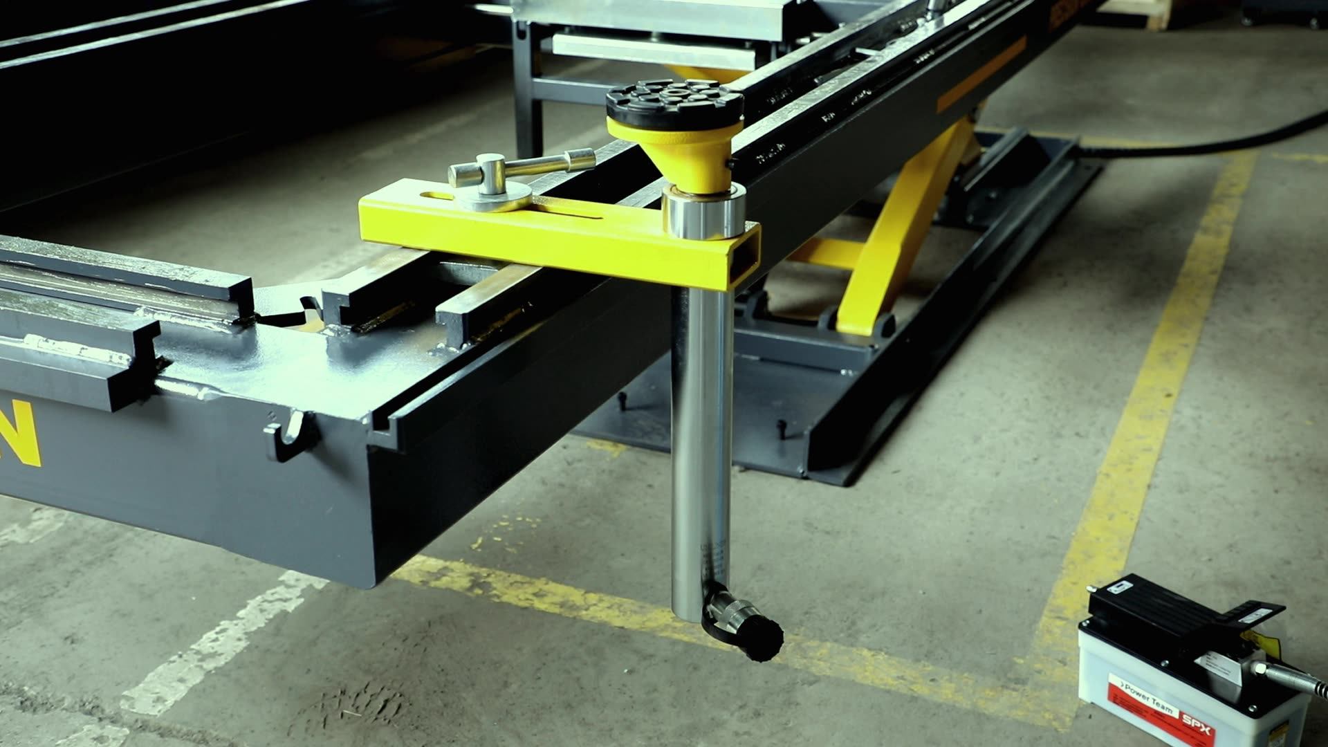 5000kg Car Frame Straightening Machine And Auto Body Frame Machine And