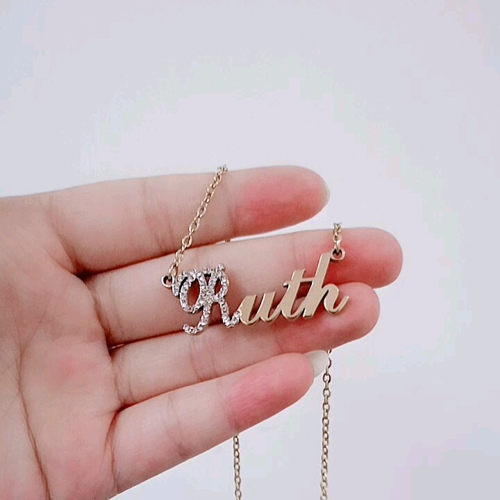 Collar Personalizado Con Nombre Y Inicial Para Mujeres Y - Buy Collar Con Nombre Para Mujeres Y Niños,Collar Para Mujeres Y Niños,Collar Con on Alibaba.com