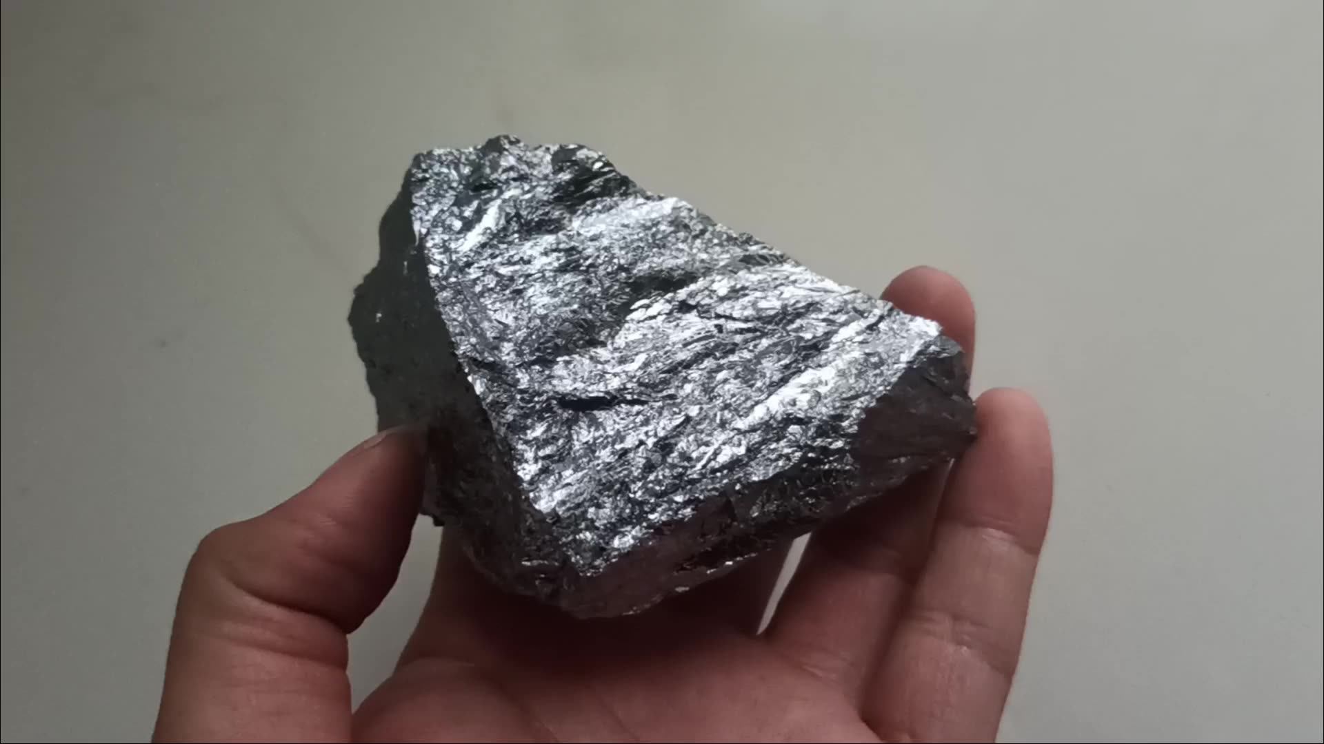 Si какой металл. Кремний химический элемент в таблице менделеева. Si металл. Silicon metal. Si какой металл.