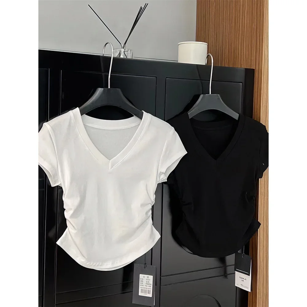 American-style V-neck solid color regular shoulder short-sleeve women's summer top with design sense, niche waist-cinch pleated slimming hot girl t-shirt base layer