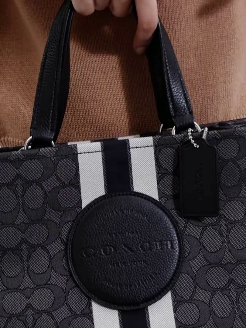 ✨复古潮流新宠!DEMPEY CRRYLL手袋、让你一秒变身时尚Icon