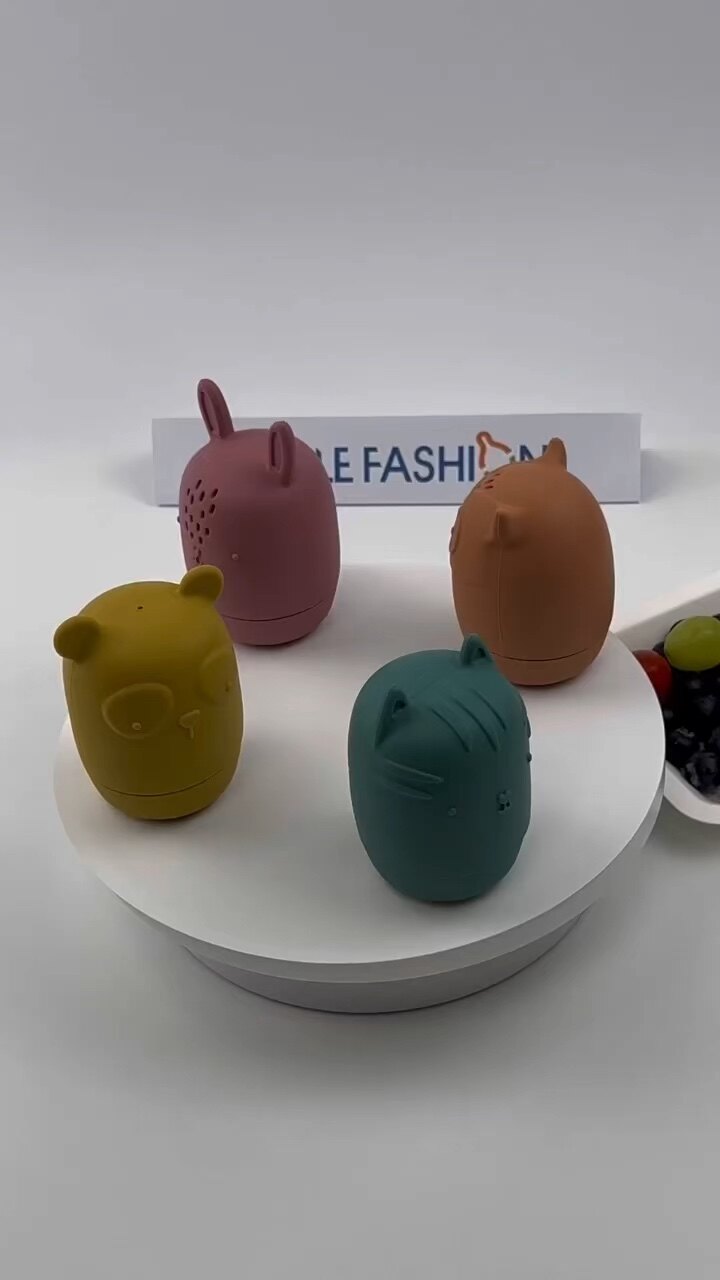 2022 New Ecofriendly Custom Bathtub Water Spray Bathtub Toy Reusable