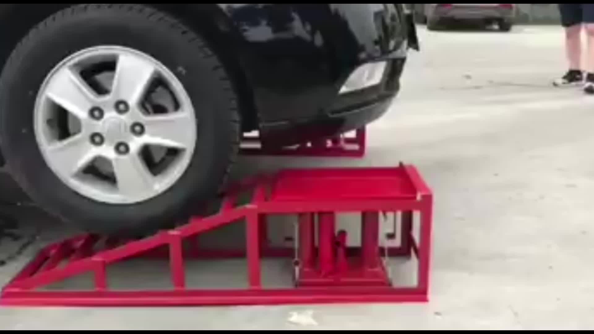Heavy Duty 5 Ton Hydraulic Car Ramps (2 Pack) - Adjustable