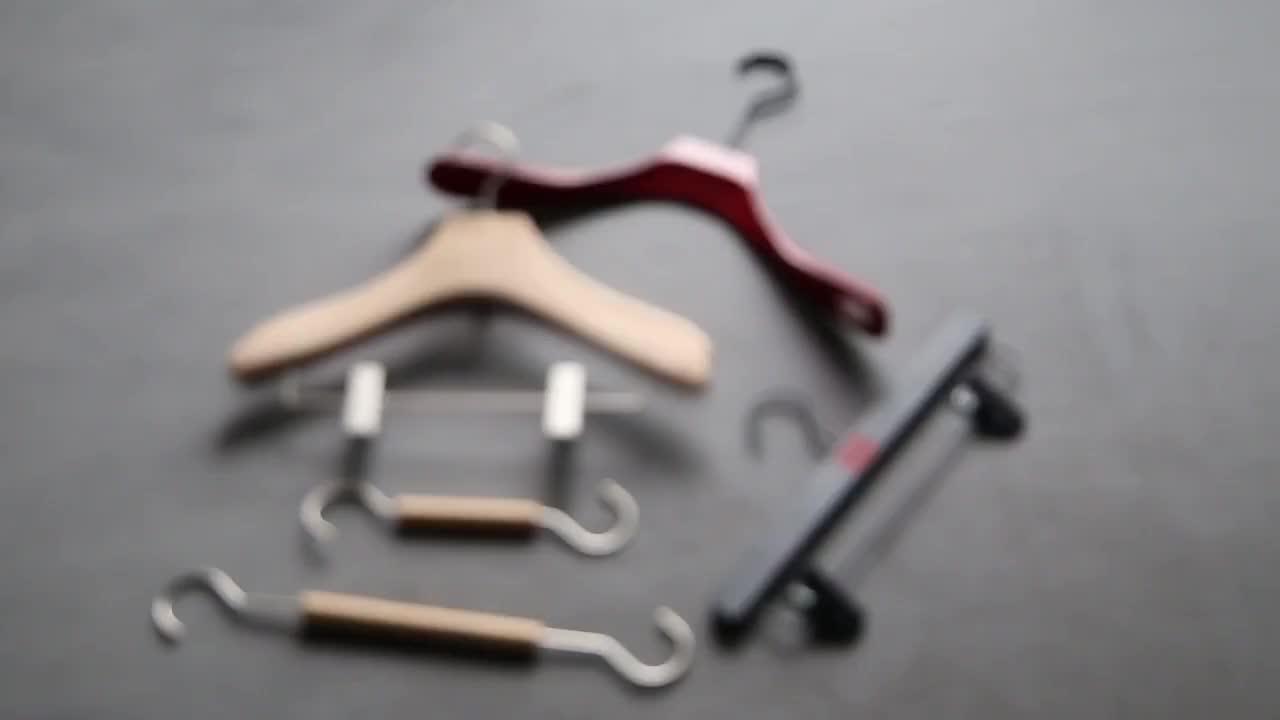 Luxury Cloth Hanger White Wood Clip Hanger Non Slip Boutique Wooden