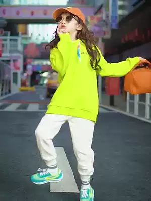 Girls thick T-shirt children's clothing 2021 spring new Korean version of the big children's fluorescent foreign school cartoon printing casual top tide brand