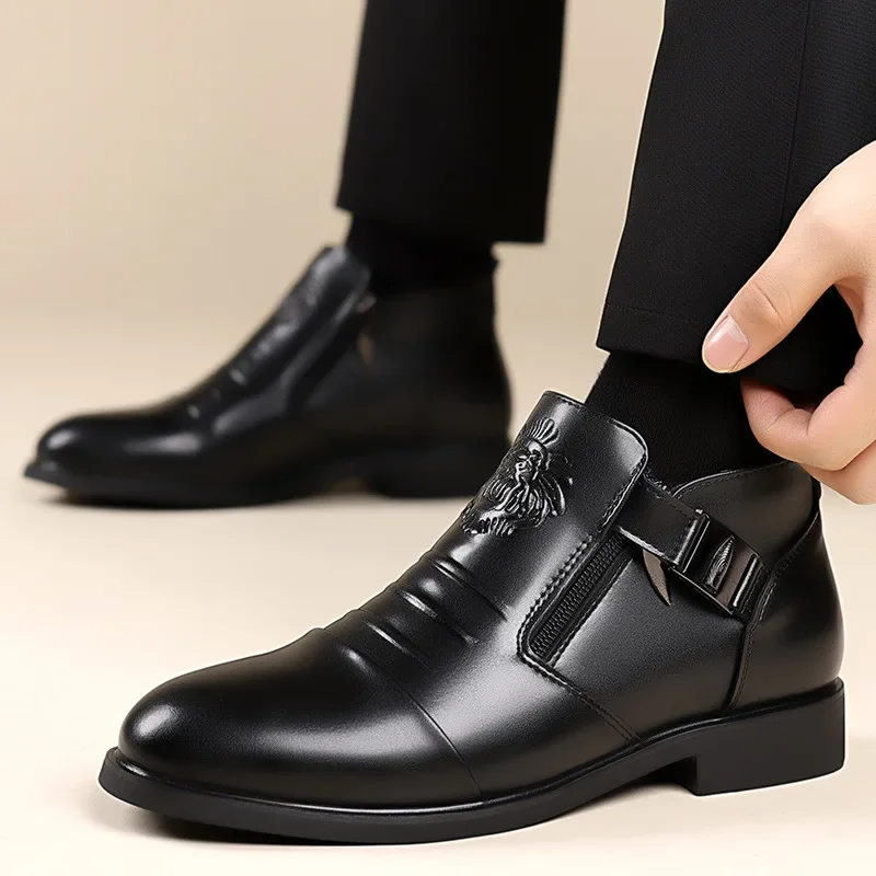 Autumn and Winter New Men's Business Casual Leather Shoes High and Low Top Lion Head Zipper Pointed Leather Shoes Three-Joint Casual