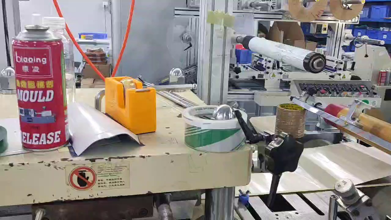 移动器材遮光膜为甚么么么选？模切定制PET黑白膜+黑白胶才是专业玩家的标配。