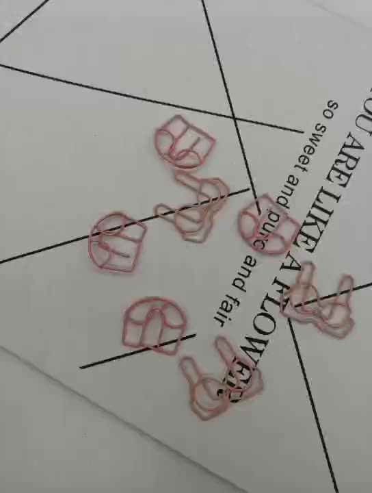 Pink underwear loopback needle Metal color loopback needle Office document fixing needle Plastic boxed color loopback needle