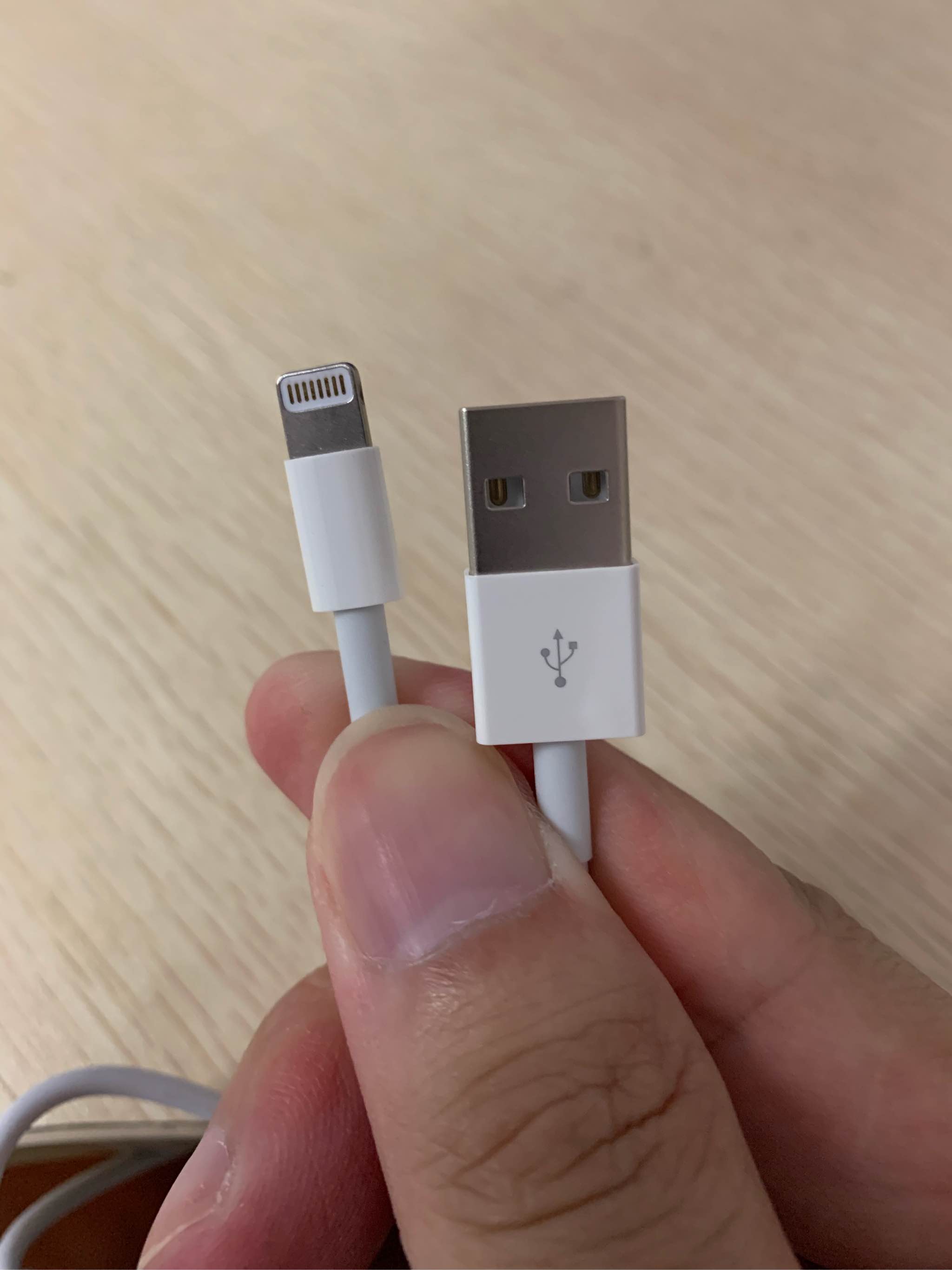 苹果MFI认证正品数据线好用吗？怎么样？多少钱，使用效果揭秘_搜券