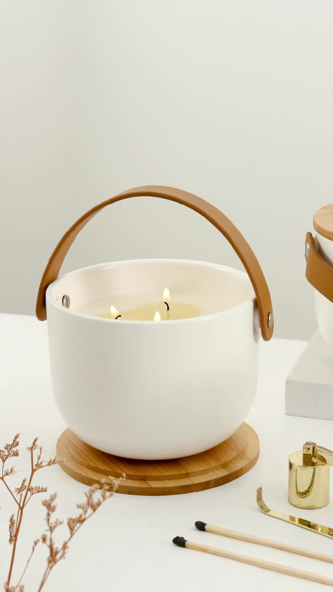 Wholesale Unique 3 Wick Large Candle Jar Nordic Custom White Luxury