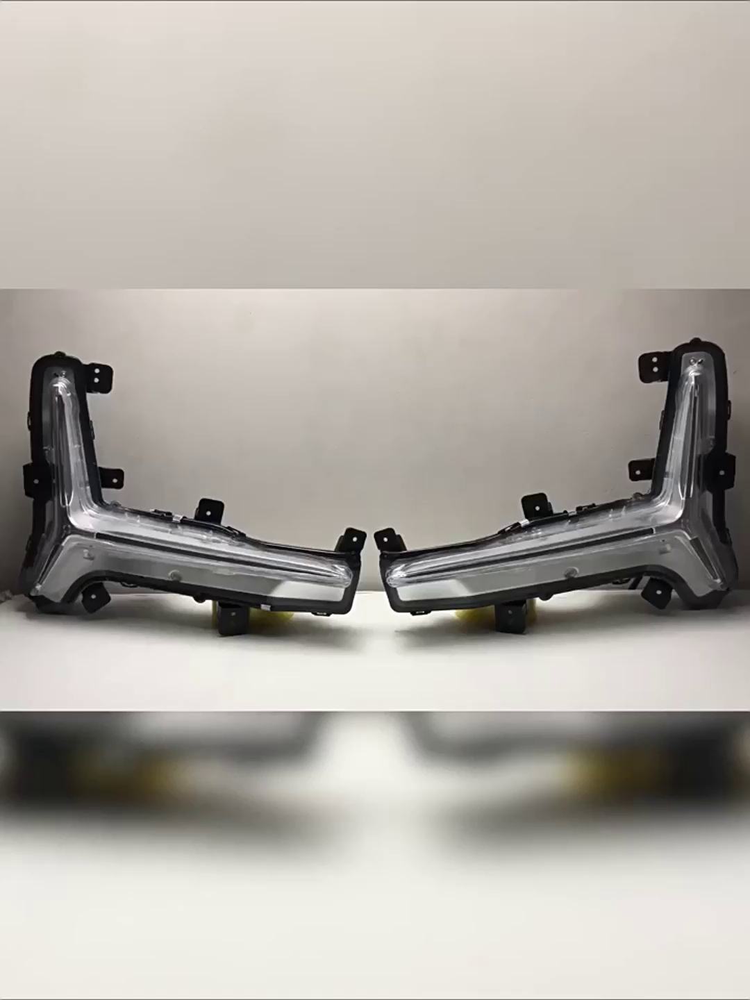 李伟换上该款LED日行灯后，整条街都回头了