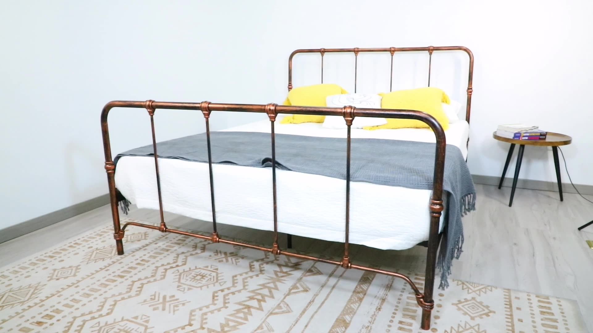 Modern Farmhouse Style Bedroom Furniture Set Luxury Solid Queen Metal