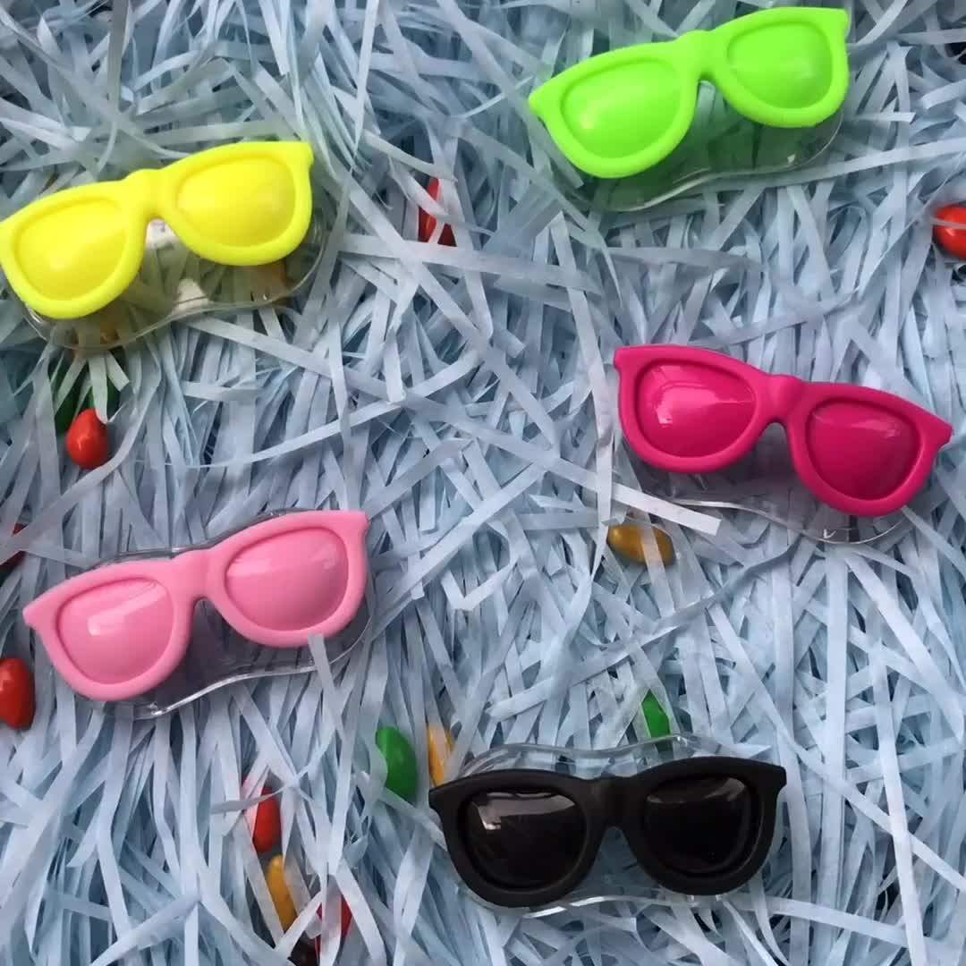 Vj 5pcs Hot Fashion Plastic Sunglasses Holder Earphone Pin Cloth Brooch