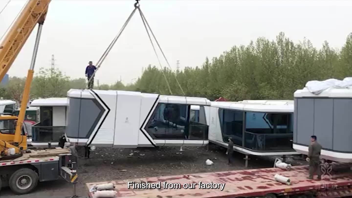 Chinese Casas Prefabricadas Villas Houseboat Capsule Cabin Inflatable ...