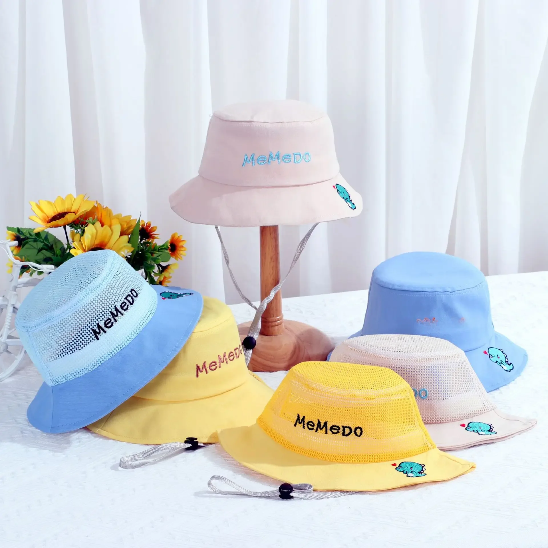 Travel thin children's sun hat solar-powered for men and women
