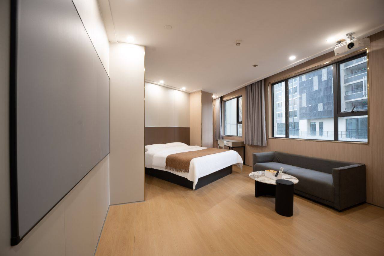 艺龙瑞云酒店(深圳南头古城店)